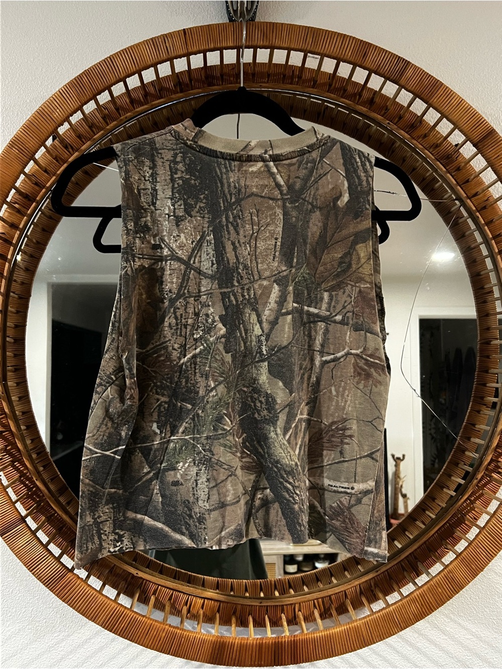 Realtree Crop Tank - Picture 3 of 4